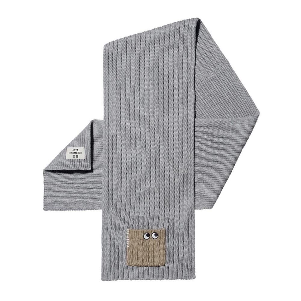 UNIQLO x Anya Hindmarch Heattech Knit Scarf in Light Gray